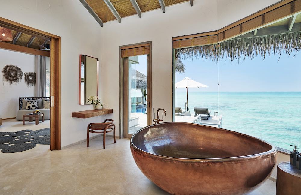 Three Bedroom Sunset Water Villa with Pool at Sirru Fen Fushi Private Lagoon Resort thumbnail 4